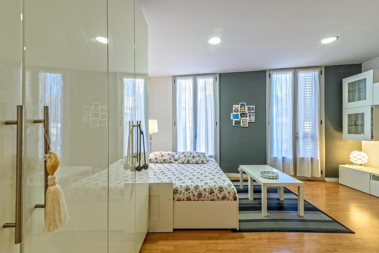 Loft En Badalona Centro Apartamento Exterior foto